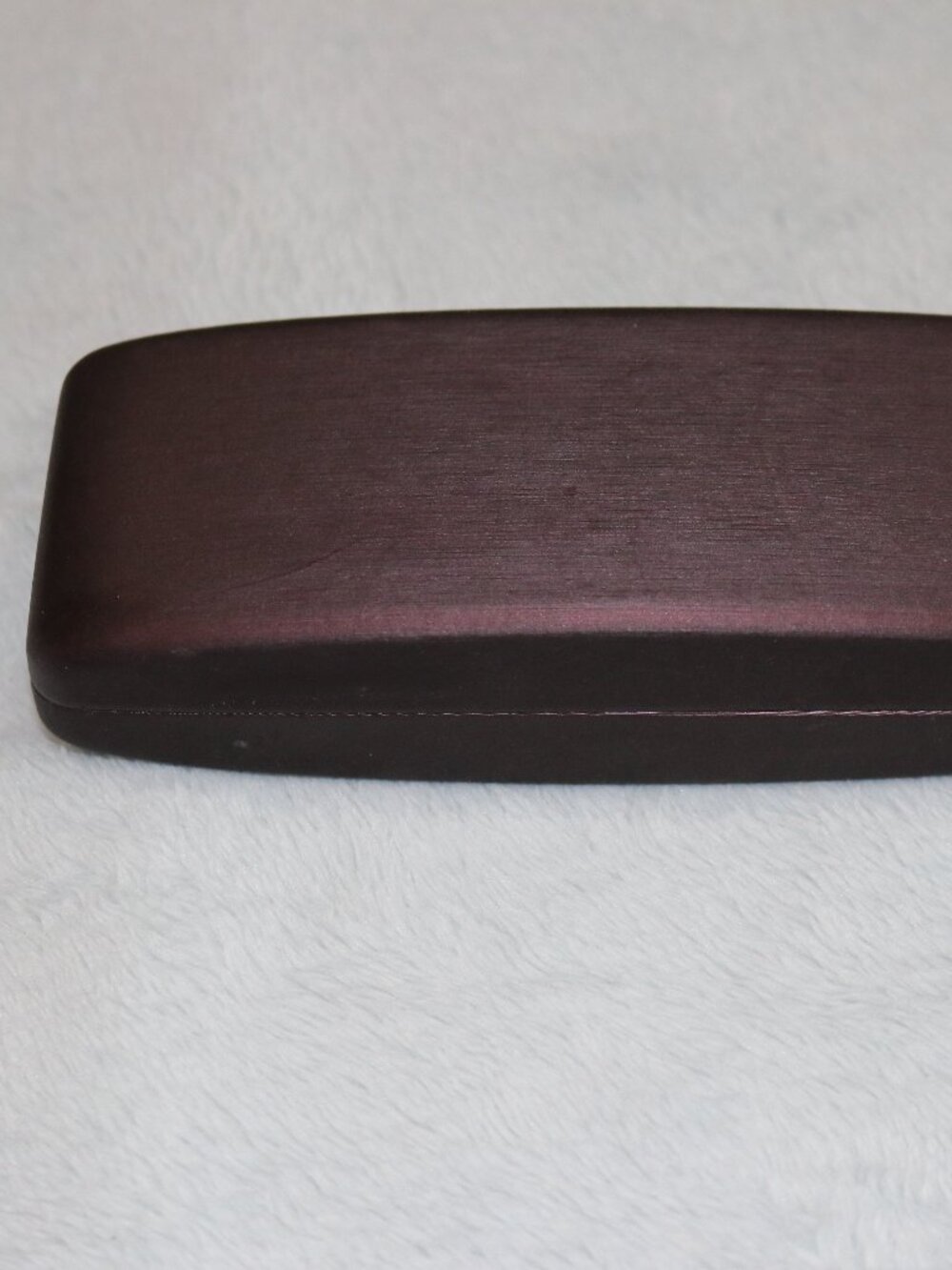 Eyeglass case Altair burgundy.